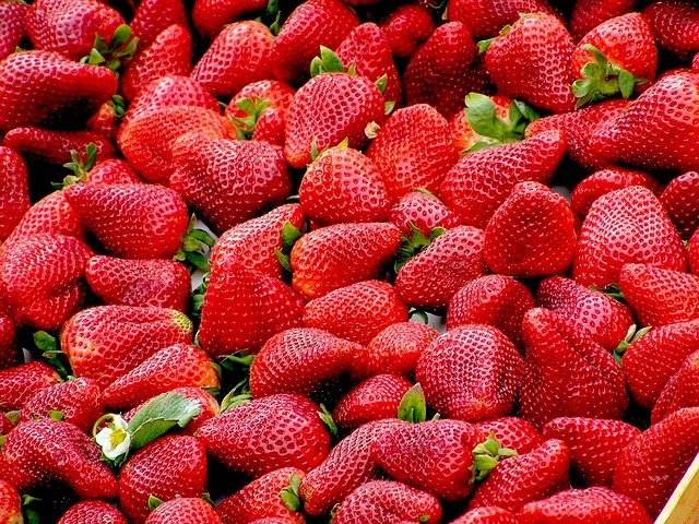 Best Detox Fruits - Strawberries